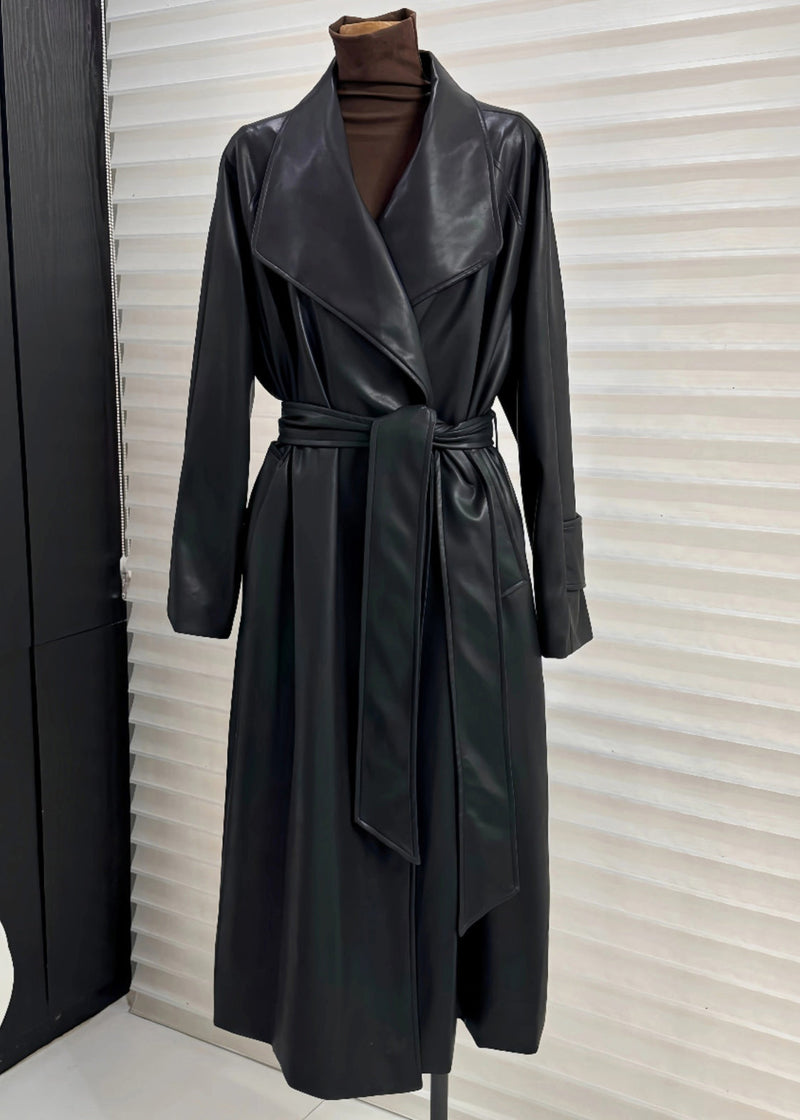 Effortlessly Elegant Coat with a Timeless Design