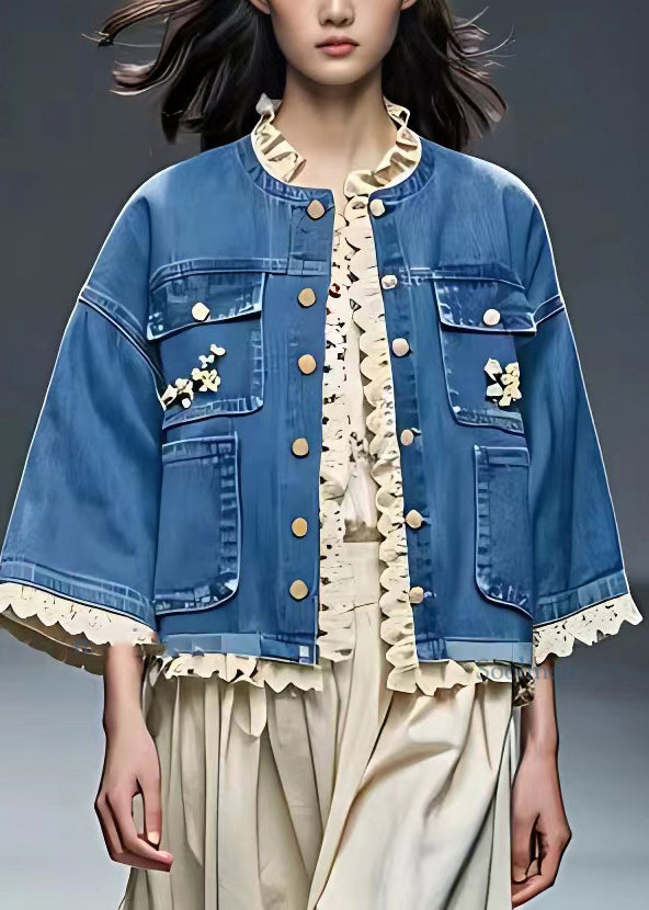 Beautifully Finished Coat in a Timeless Design