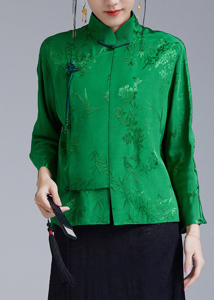 Classic Vintage Top with a Flattering Fit