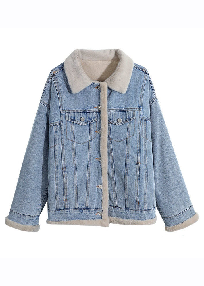 Classic Vintage & Enduringly Stylish Coat