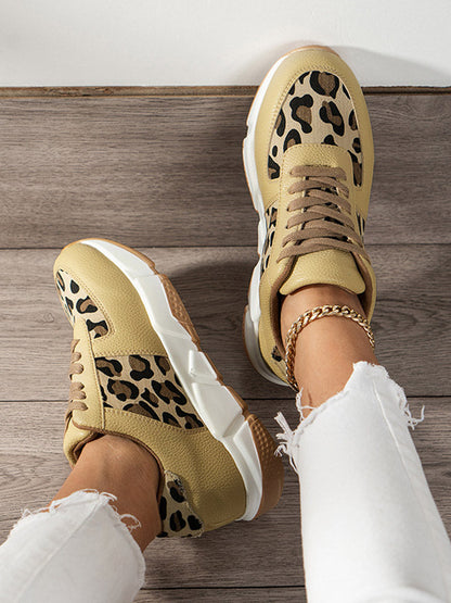 Classic Orthopedic Sneakers with Timeless Style