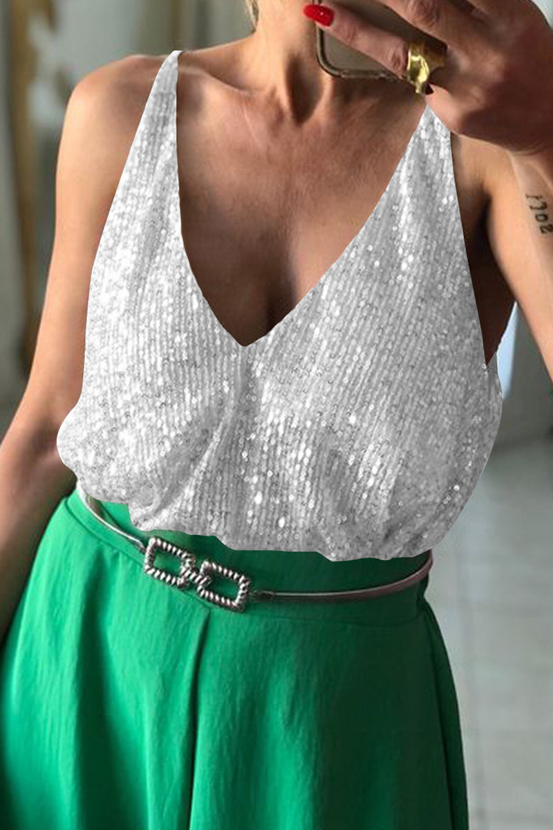 Polished Top with an Effortless Classic Look
