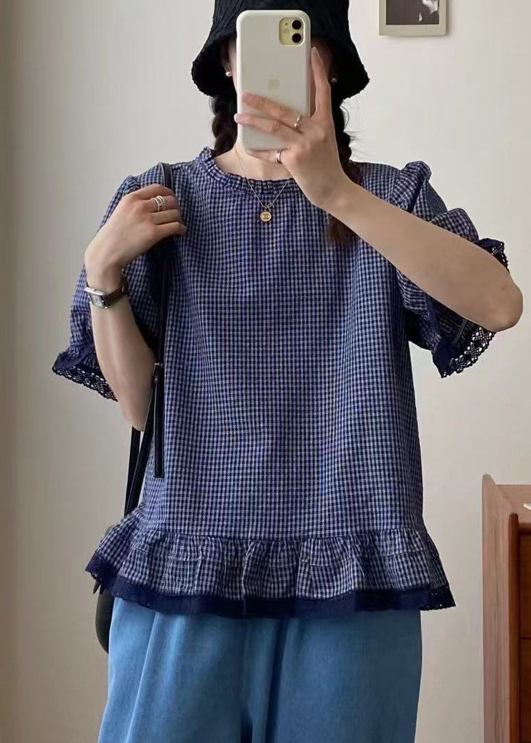 Effortlessly Elegant Top with a Timeless Design