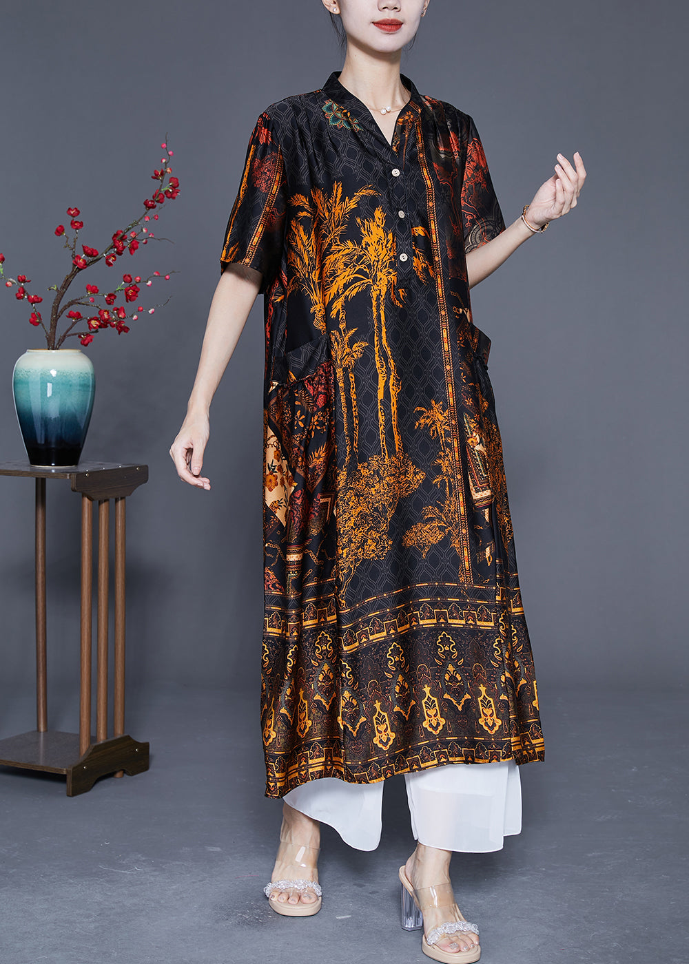 Beautifully Crafted Dress in a Classic Style