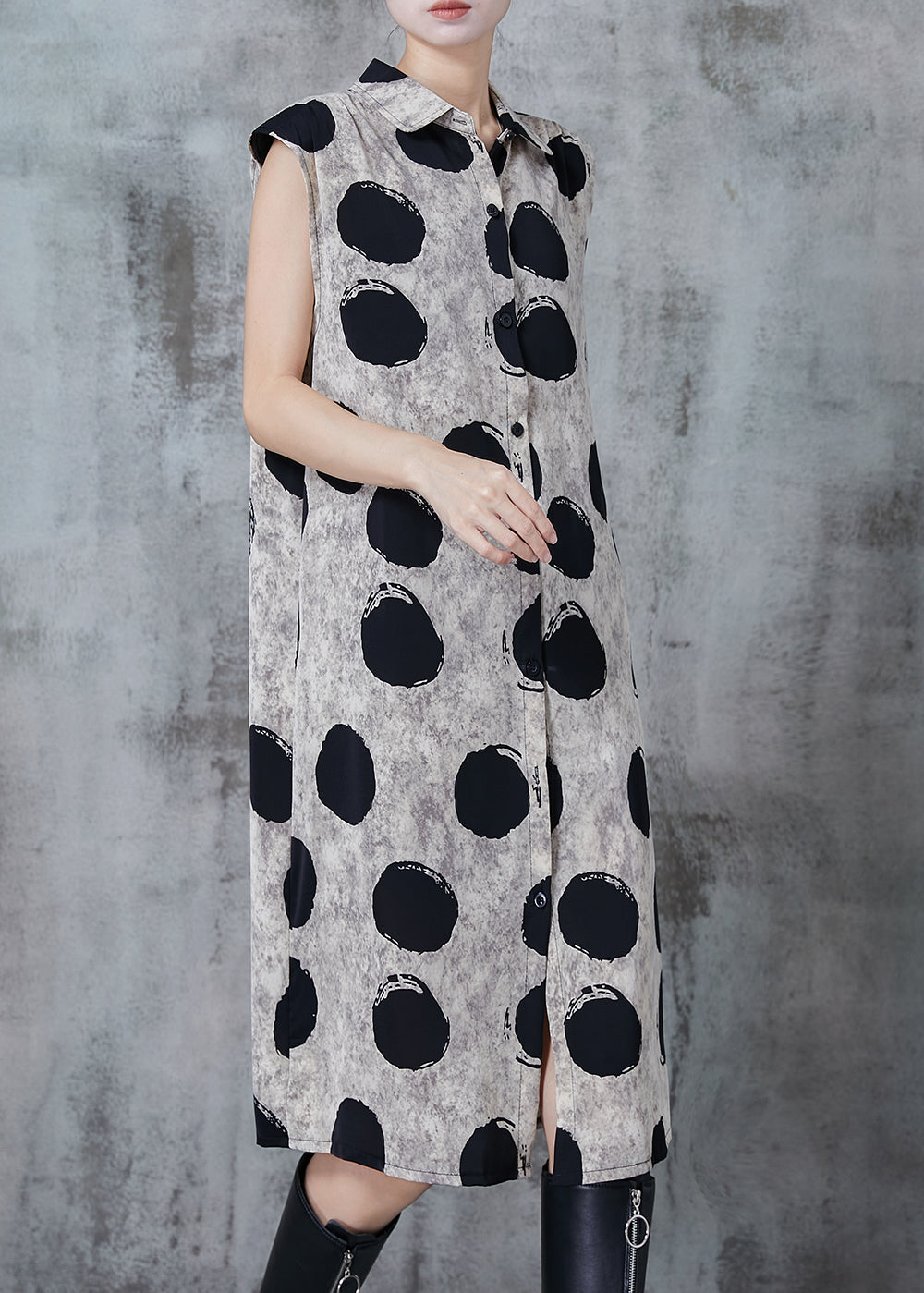 Effortlessly Elegant Dress with a Timeless Design