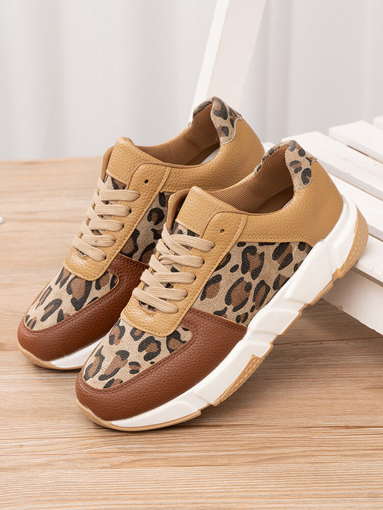 Classic Orthopedic Sneakers with Timeless Style