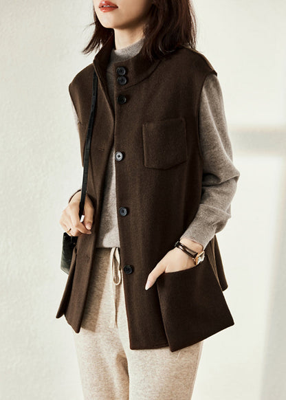 Beautifully Finished Coat in a Timeless Design