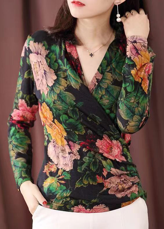 Beautifully Finished Top in a Timeless Design
