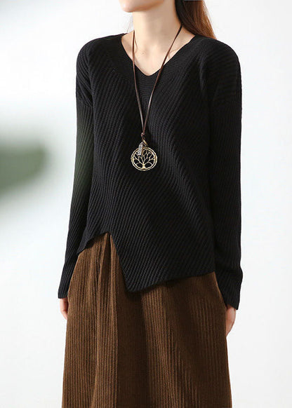 Effortlessly Elegant Sweater with a Timeless Design