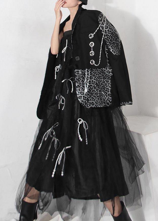 Effortlessly Elegant Garment with a Timeless Design