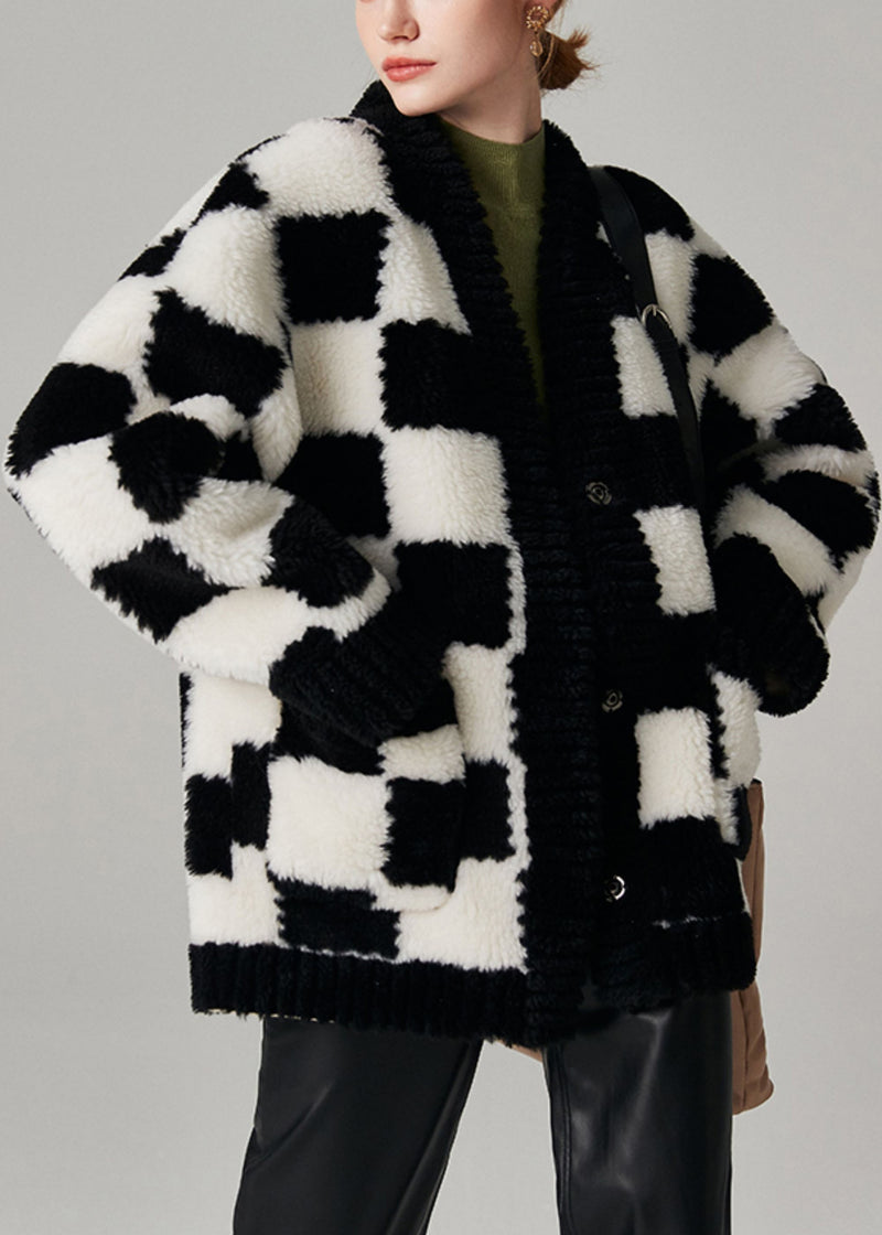 Gracefully Styled Coat for Any Occasion