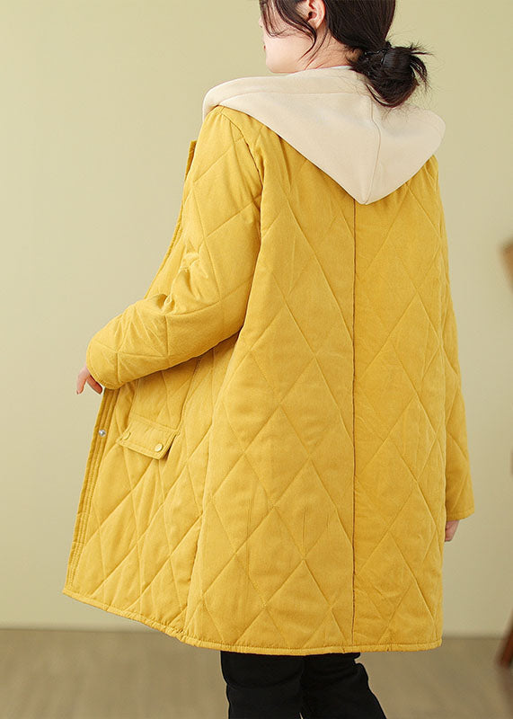 Elegantly Styled Coat for Everyday Wear