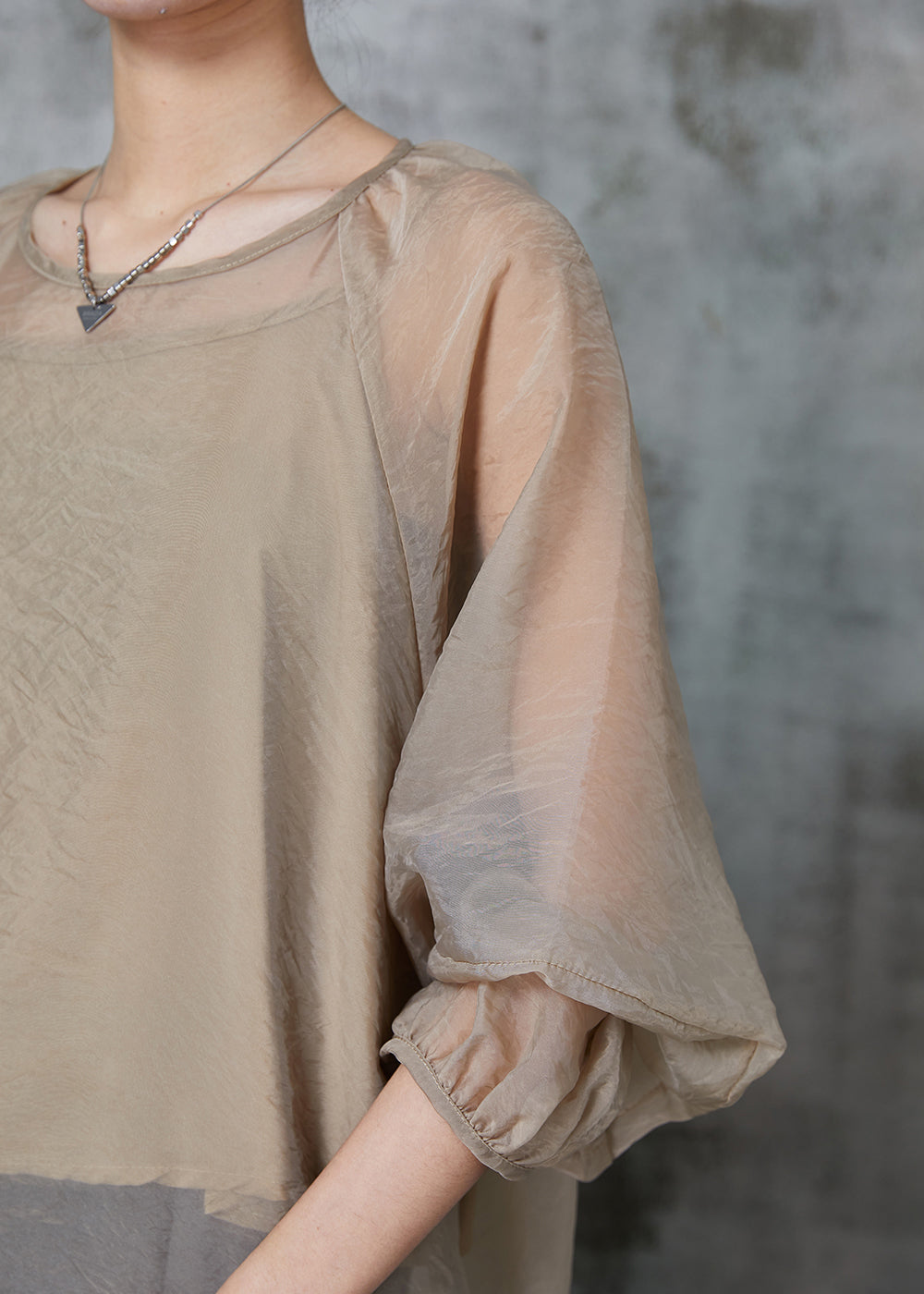 Beautifully Finished Top in a Timeless Design