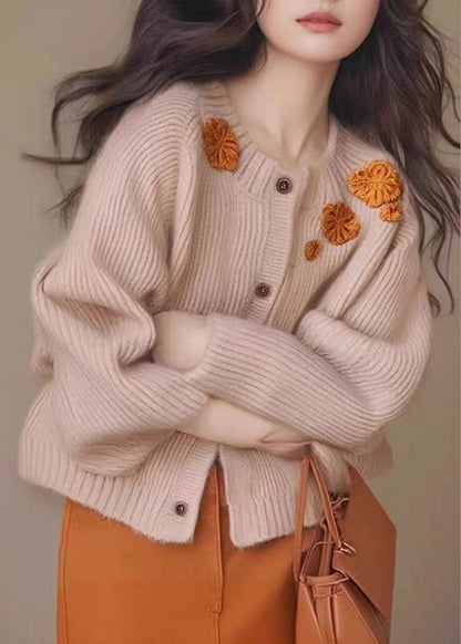 Gracefully Styled Cardigan for Any Occasion