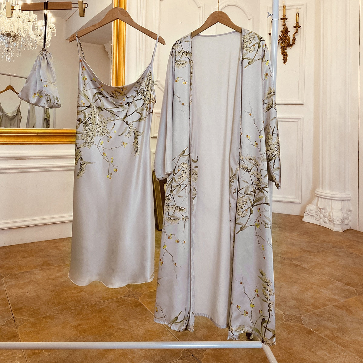 Vintage Style Garment with a Modern Fit