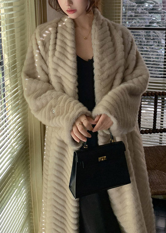 Classic Vintage & Enduringly Stylish Coat