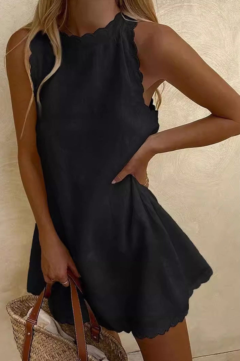 Beautifully Finished Dress in a Timeless Design