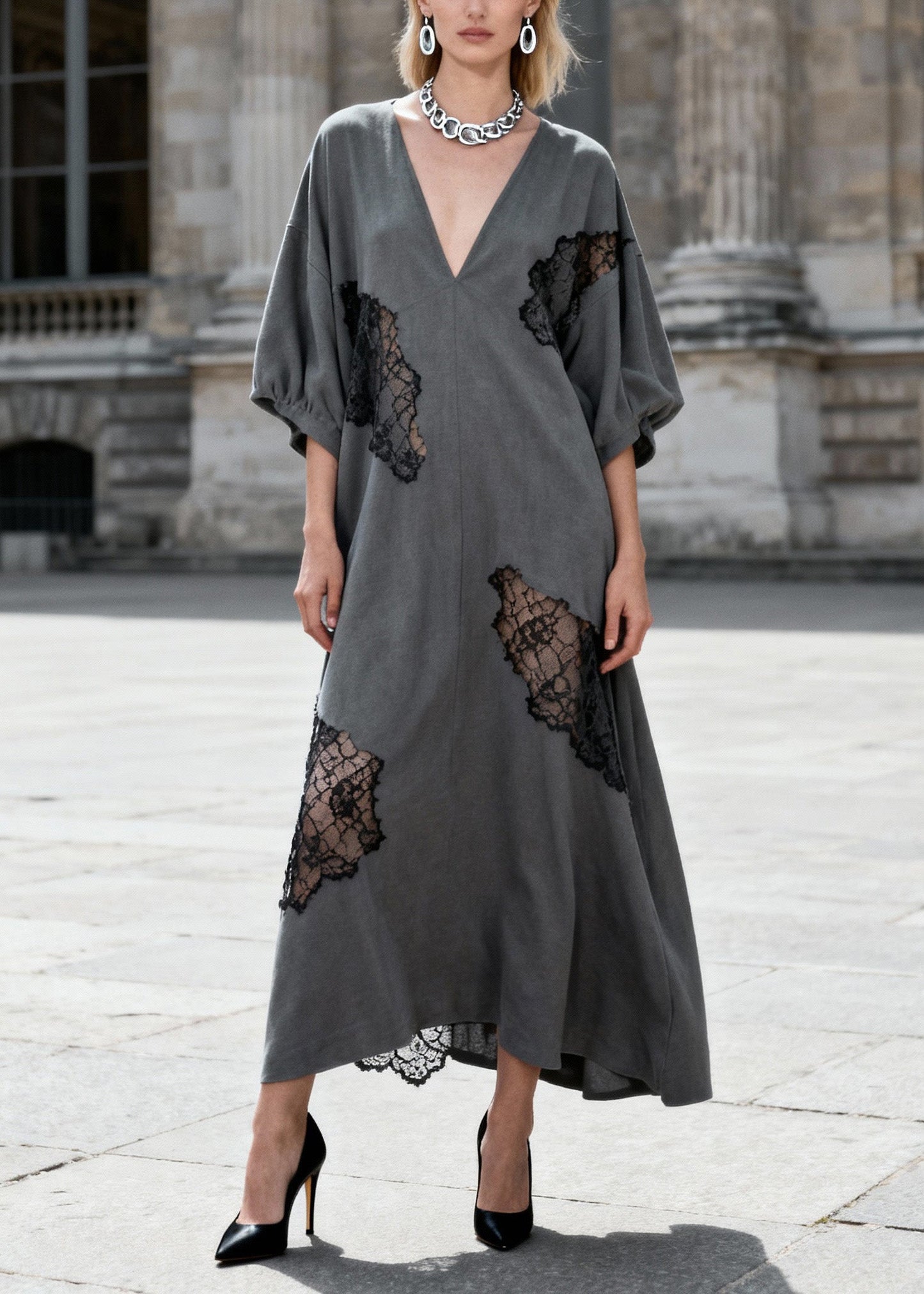 Classic Vintage Dress with a Flattering Fit