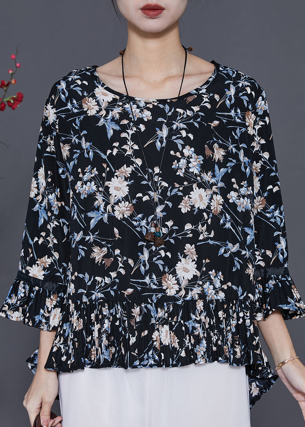 Gracefully Styled Blouse for Any Occasion