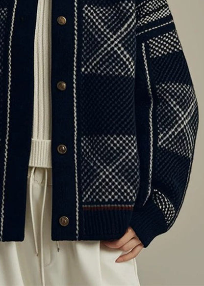 Effortlessly Elegant Coat with a Timeless Design