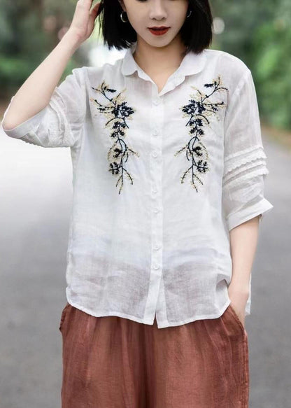 Sophisticated Blouse with a Clean Classic Look