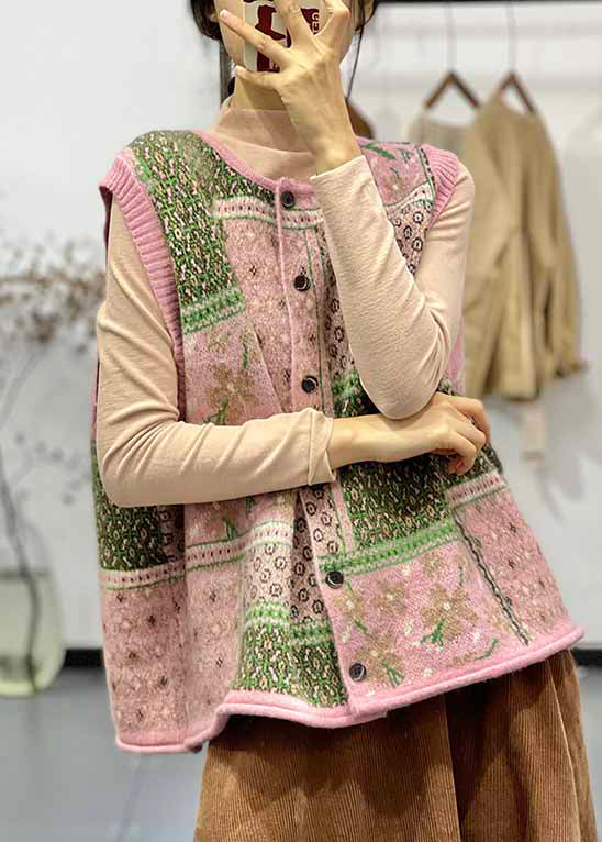 Gracefully Styled Coat for Any Occasion