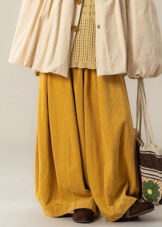 Well Tailored Pants with a Graceful Silhouette