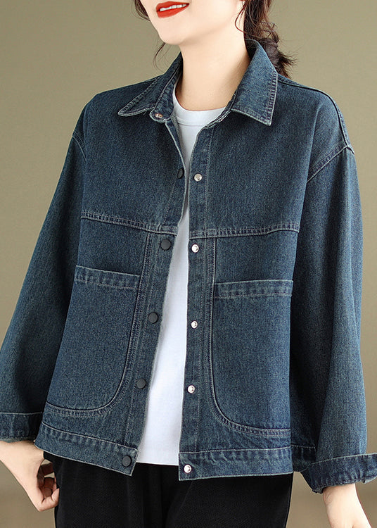 Sophisticated Coat with a Clean Classic Look