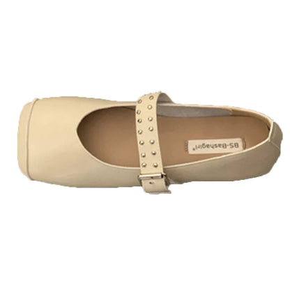 Graceful Orthopedic Flats for Modern Look
