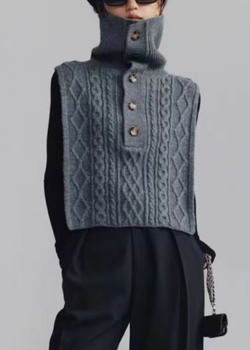 Classic Vintage Coat with a Flattering Fit