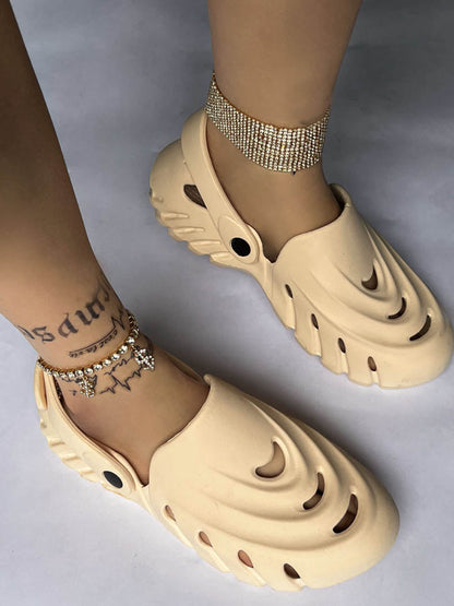Chic Orthopedic Flats with Unique Design