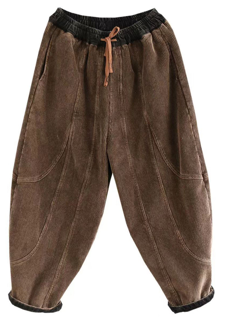 Effortlessly Elegant Pants with a Timeless Design