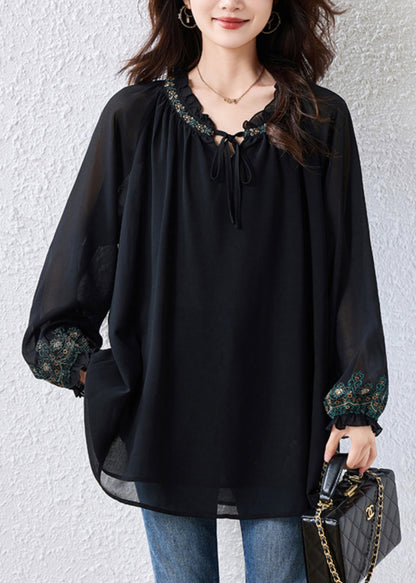 Beautifully Crafted Blouse in a Classic Style