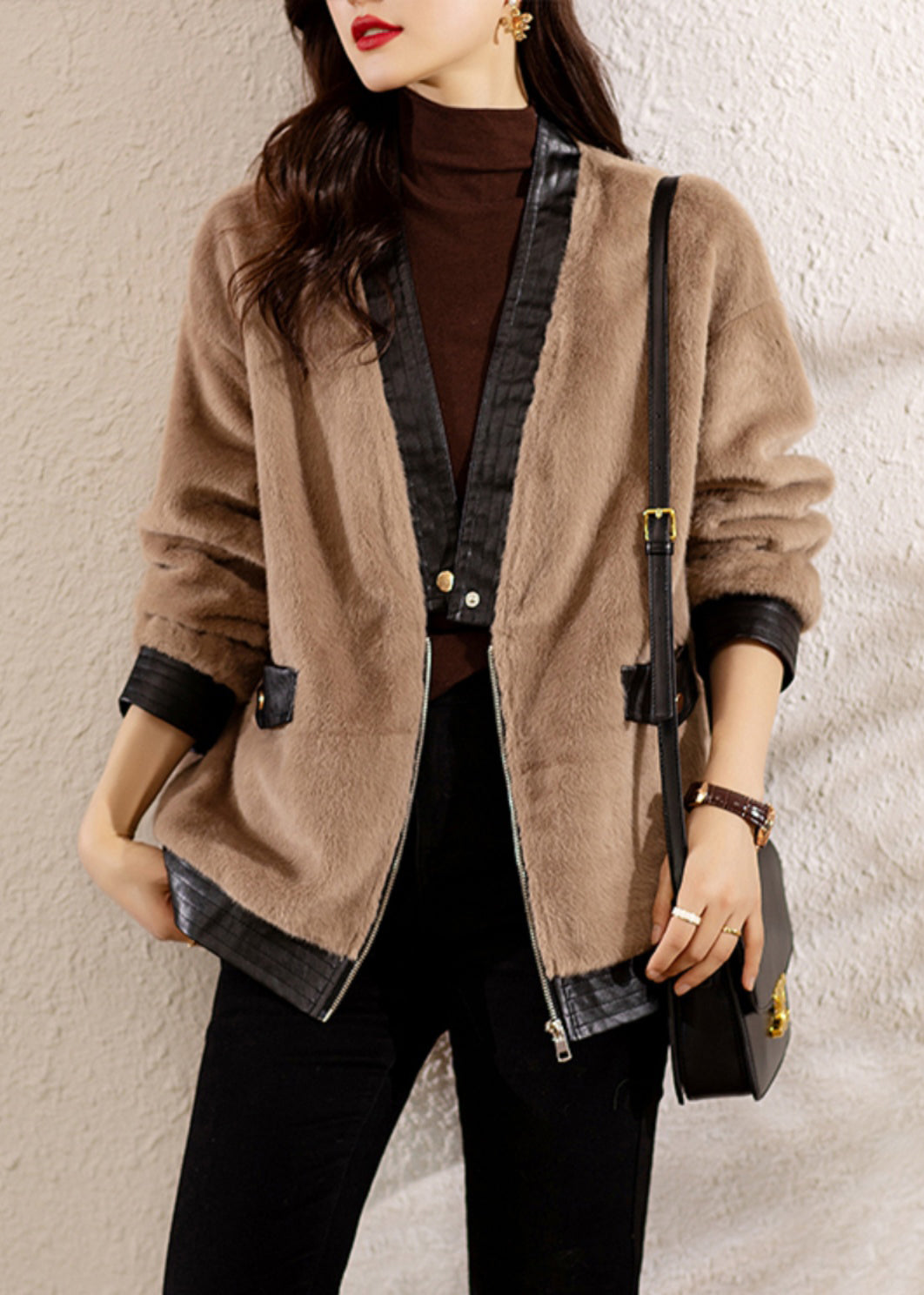 Beautifully Finished Coat in a Timeless Design