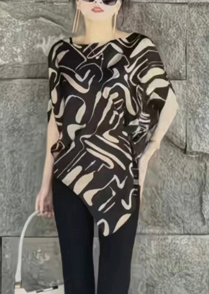 Sophisticated Blouse with a Clean Classic Look