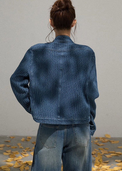 Effortlessly Elegant Jacket with a Timeless Design