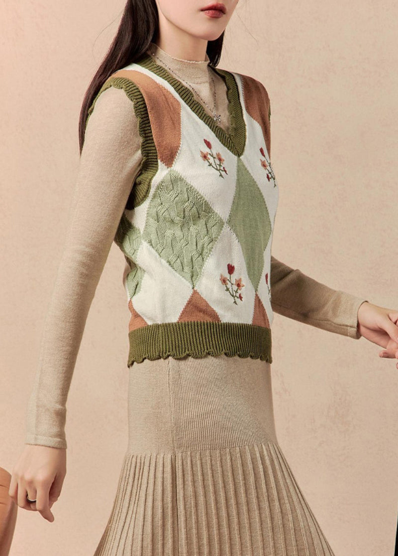 Gracefully Styled Garment for Any Occasion