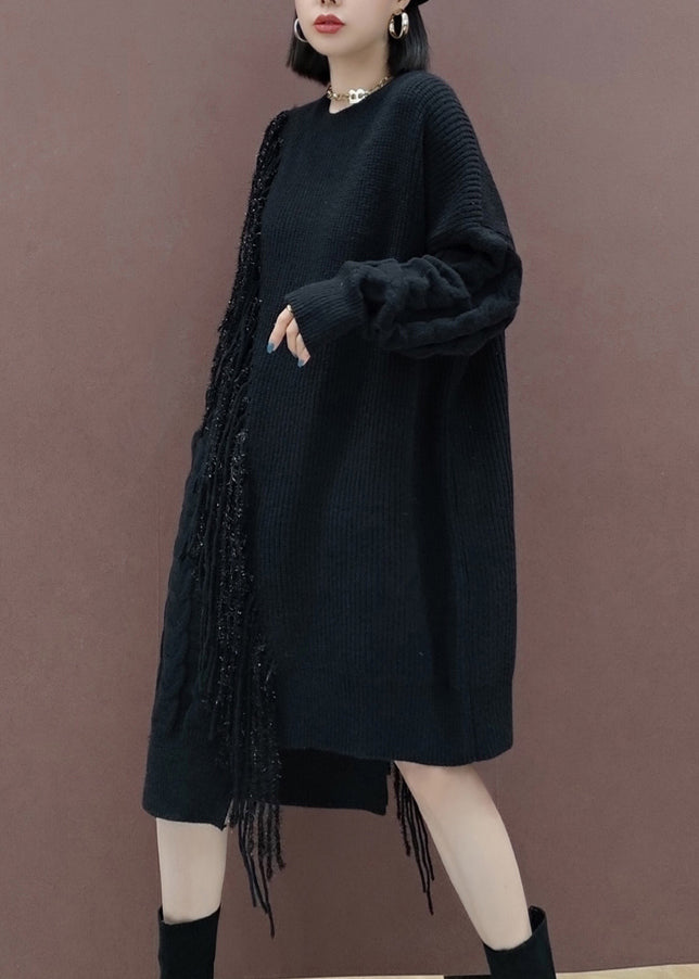 Well Tailored Sweater with a Graceful Silhouette