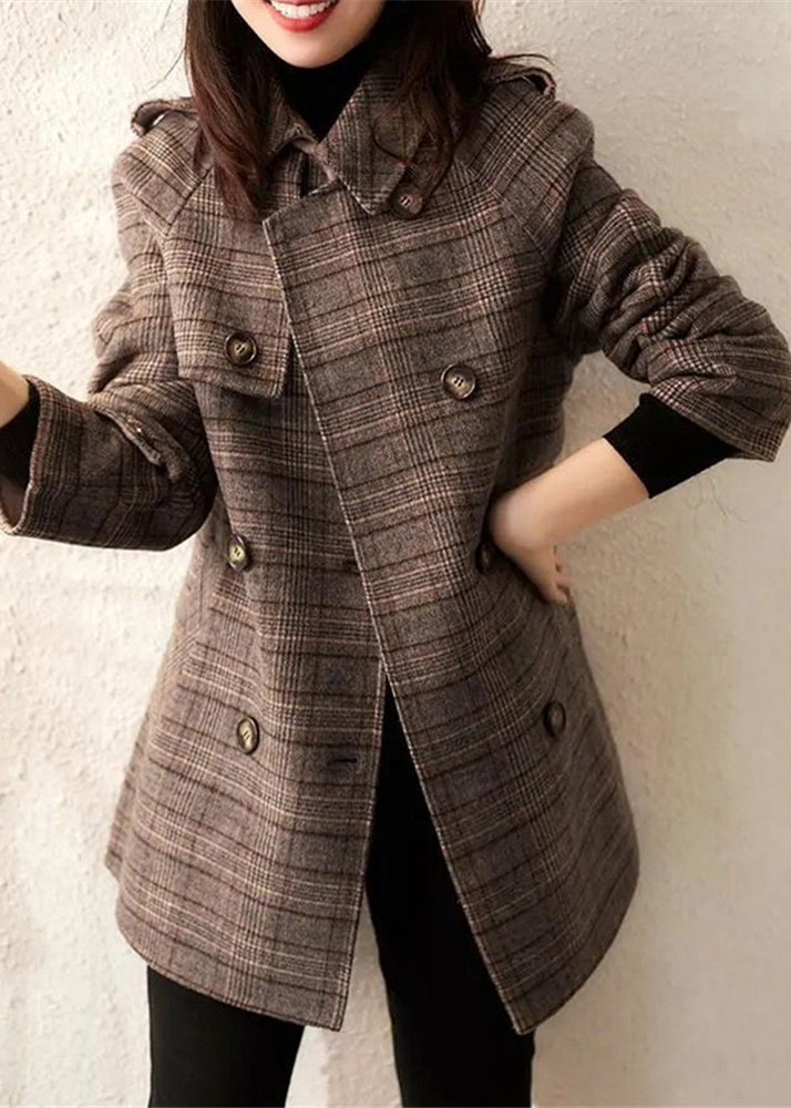 Effortlessly Elegant Coat with a Timeless Design