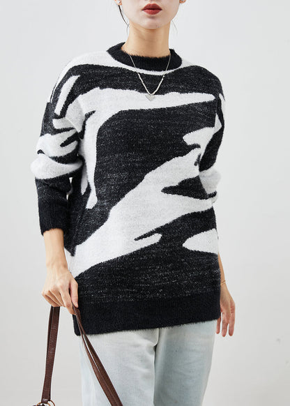 Well Tailored Sweater with a Graceful Silhouette