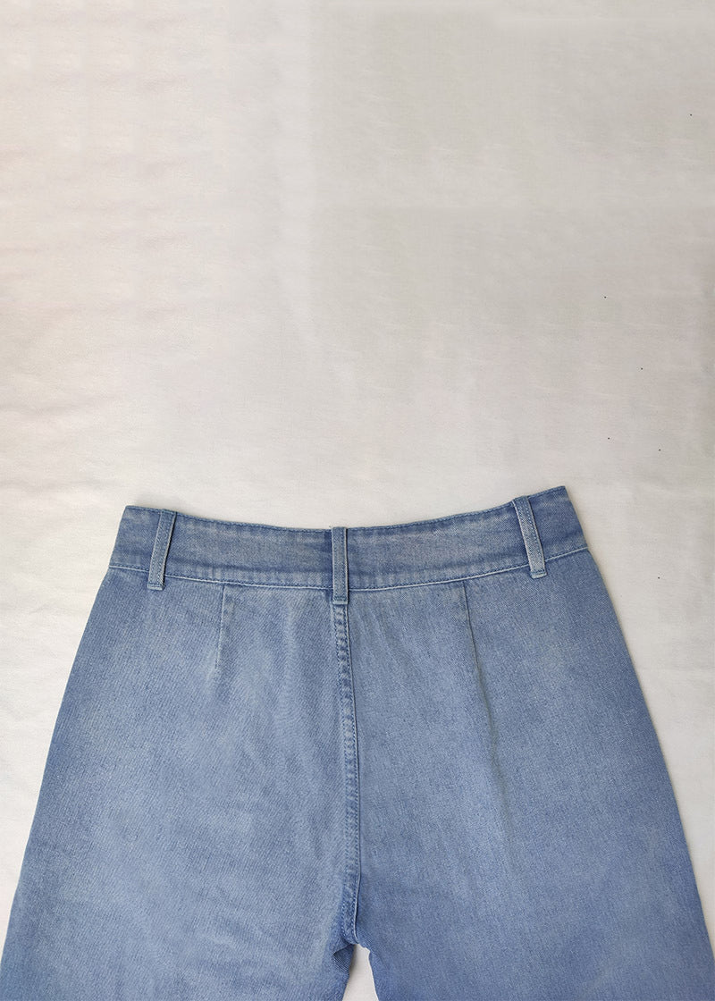 Beautifully Crafted Pants in a Classic Style