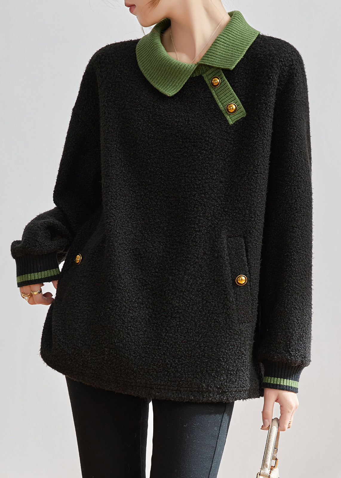 Effortlessly Elegant Shirt with a Timeless Design