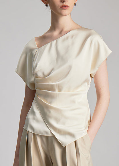Effortlessly Elegant Top with a Timeless Design