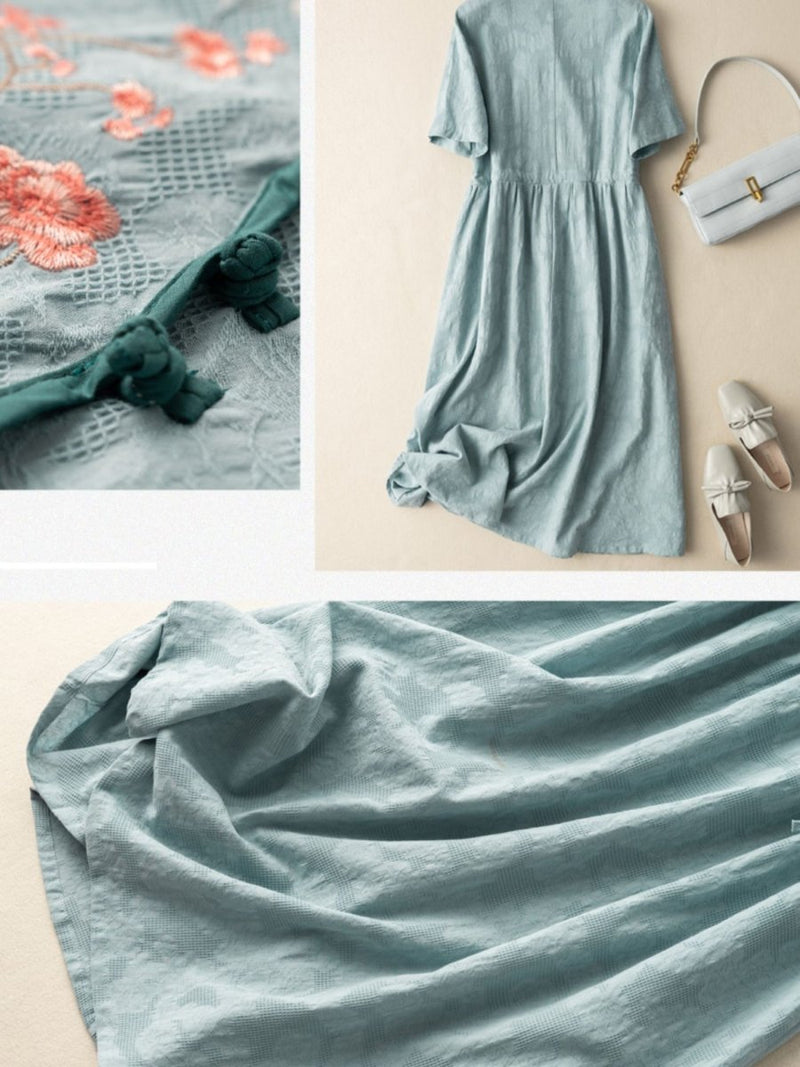 Gracefully Styled Dress for Any Occasion
