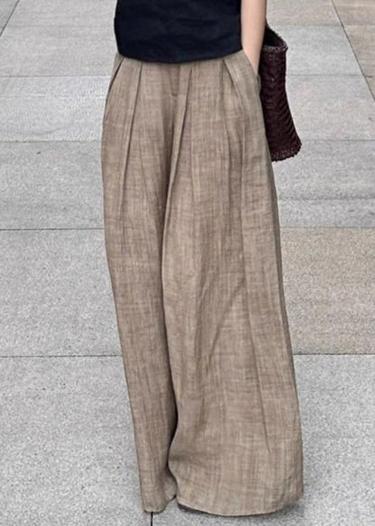 Effortlessly Elegant Pants with a Timeless Design