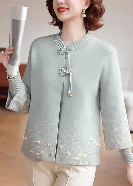 Elegantly Styled Coat for Everyday Wear