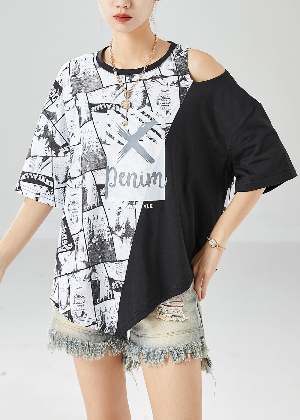 Well Tailored Top with a Graceful Silhouette