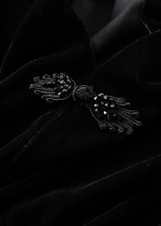 A Vintage Style Top with Delicate Timeless Details