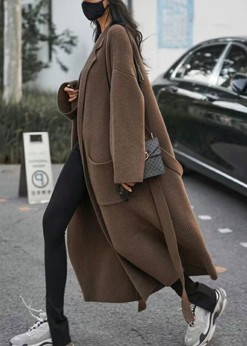 Well Tailored Coat with a Graceful Silhouette