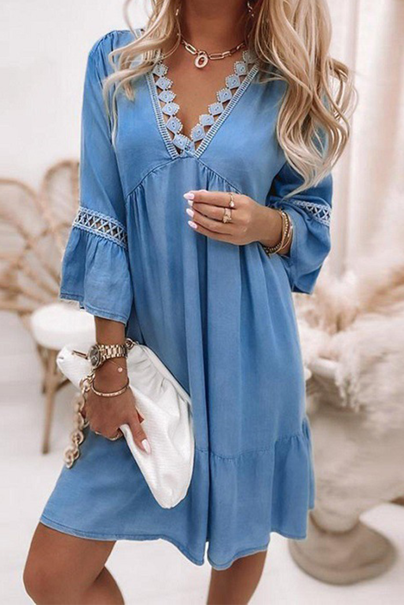 Sophisticated Dress with a Clean Classic Look